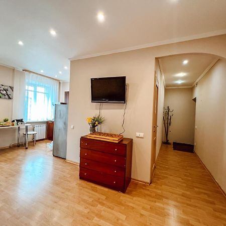 Apartment On Baseina Street Kyiv Exterior photo